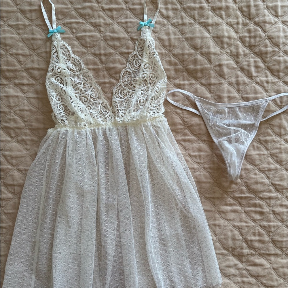 Elegant Lace Lingerie Set